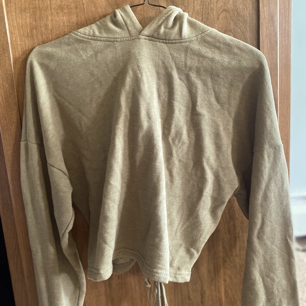 Forever 21 hoodie w/ back details